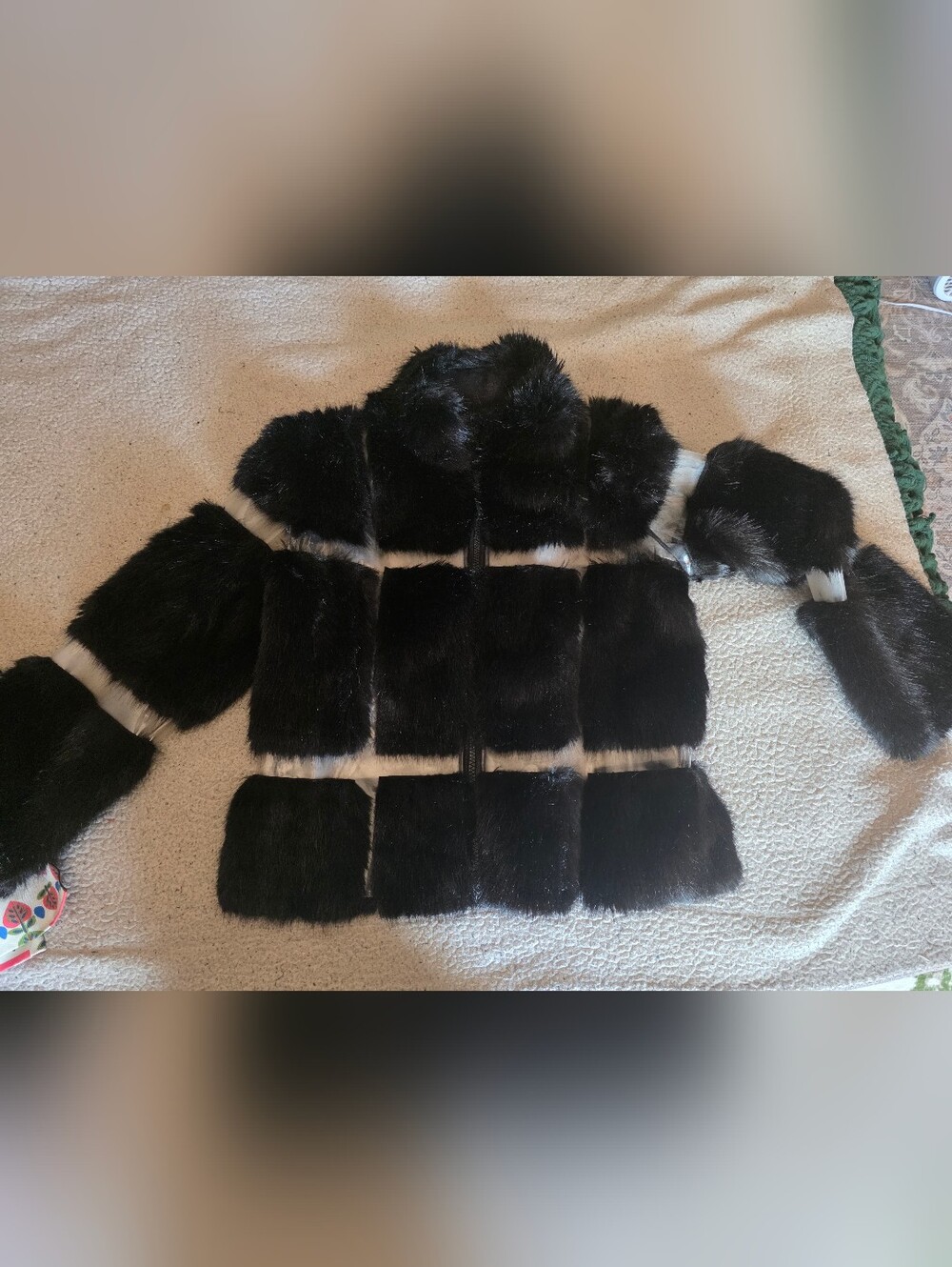 Donna Salyers | Faux Fur | Black Fur With Clear Lining | Size M | GUC